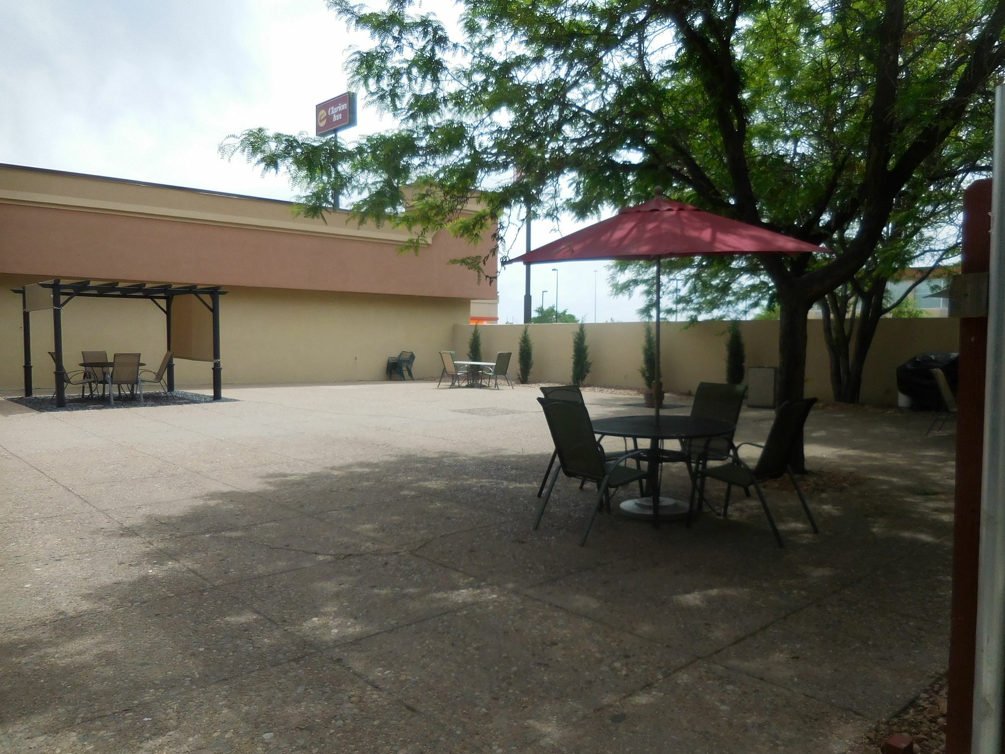 Clarion Inn And Events Center Pueblo North Exterior photo